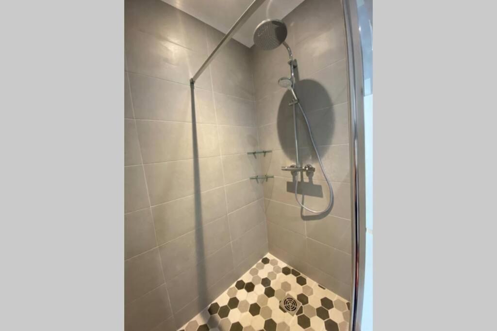 Magnifique Appartement Climatise - Classe 4 Etoiles Terrasson-Lavilledieu Exterior photo